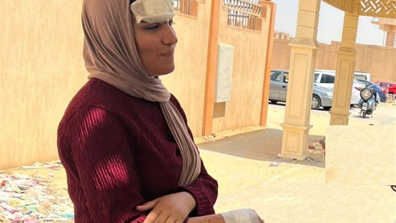 فتيات مطاردة طريق