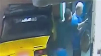 ضبط المتهمين بسرقة هاتف مسن أمام ماكينة صراف آلي بالإسكندرية 