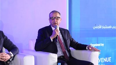 الرئيس السيسي يجدد تعيين محمد أبو الغيط نائبًا لرئيس “اقتصادية المثلث الذهبي