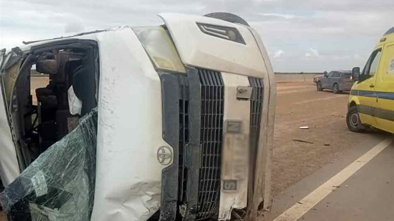 حادث انقلاب ميكروباص