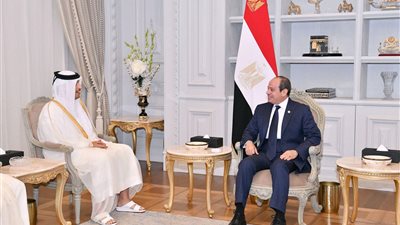 الرئيس السيسي خلال استقبال رئيس وزراء قطر: تعزيز التعاون الثنائي  مع الدوحة ودعم الاستقرار الإقليمي