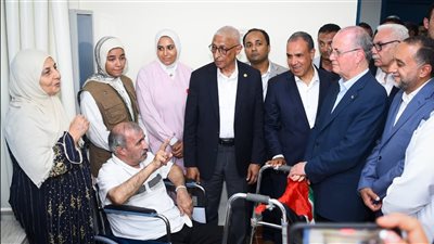 بالصور، كواليس رئيس الوزراء الفلسطيني لمستشفى العريش اليوم