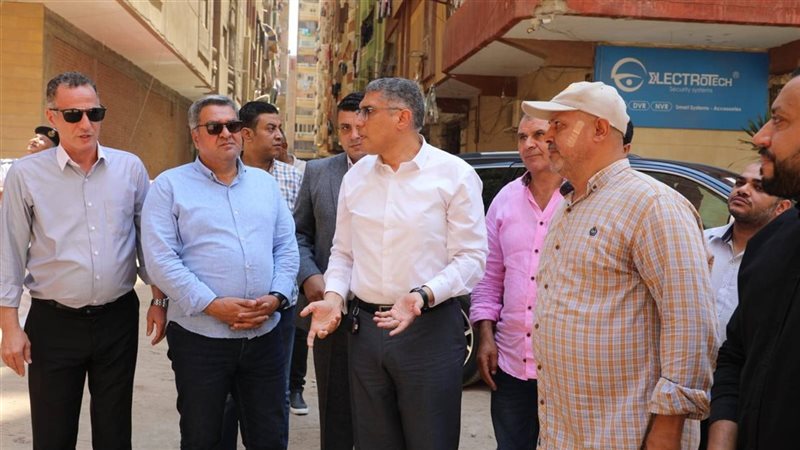 محافظ الجيزة خلال