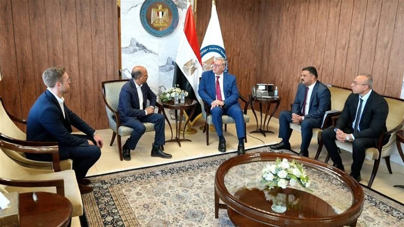 الايام المصرية
