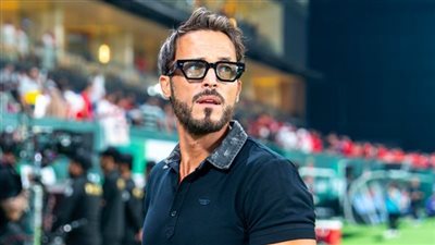 ارتدى قميصه لاعبًا، يوسف الشريف يقود تدريب فالنسيا (فيديو)