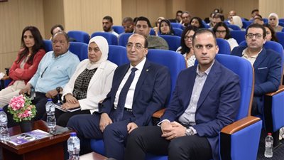 بحضور نائب وزير الصحة، 300 طبيب وخبير في مؤتمر العلمين 