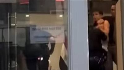 بالفيديو، تفاصيل تصدي أمن القنصلية المصرية بنيويورك لأذناب الإخوان