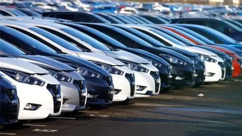 انخفاض أسعار السيارات