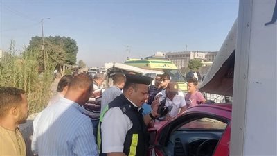 إصابة 6 أشخاص في تصادم ميكروباص وربع نقل بالغربية