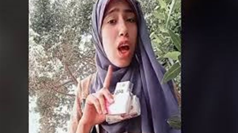 علياء قمرون