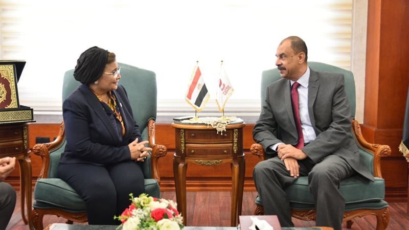 نائب وزير الصحة ومحافظة
