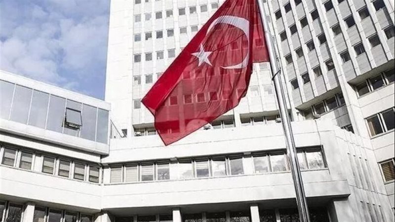تركيا تعلن قطع علاقاتها