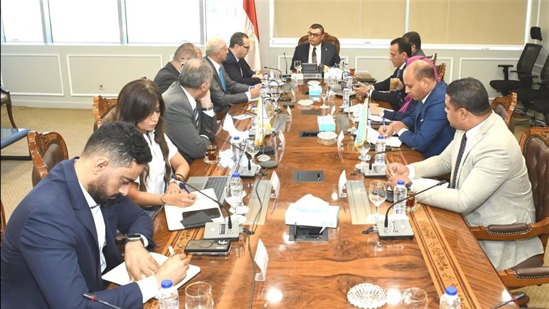 وزير الإسكان