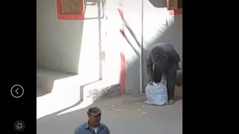 محمد سلام عامل نظافة