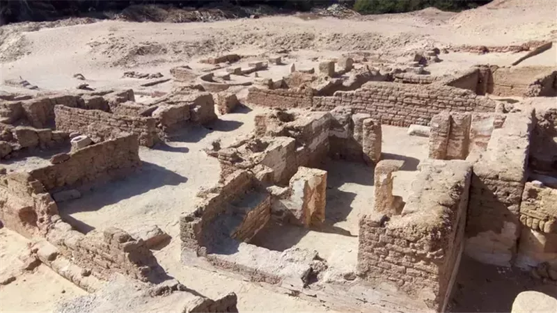 الآثار: اكتشاف كنائس