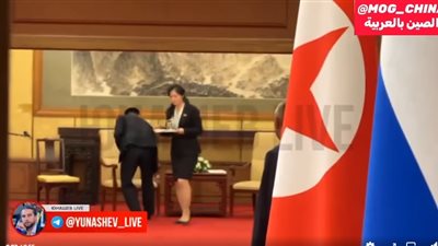 مسحوا كرسيه وبصماته، شاهد بالفيديو إجراءات أمن غير مسبوقة لـ كيم في الصين