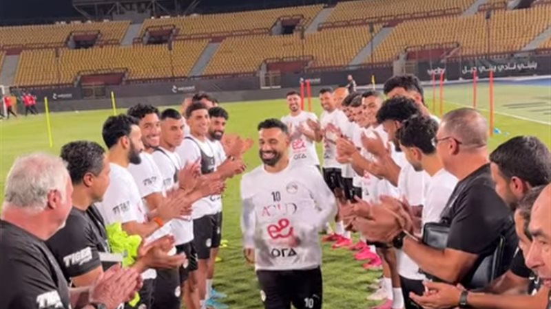 ممر شرفي لمحمد صلاح