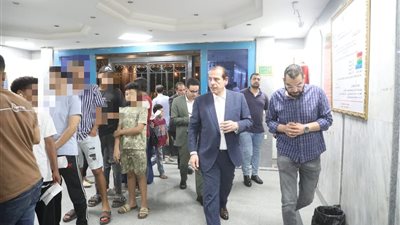 نائب وزير الصحة: إحالة فريق استقبال مستشفى عين شمس للتحقيق
