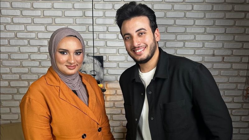 بارا أحمد والمطرب
