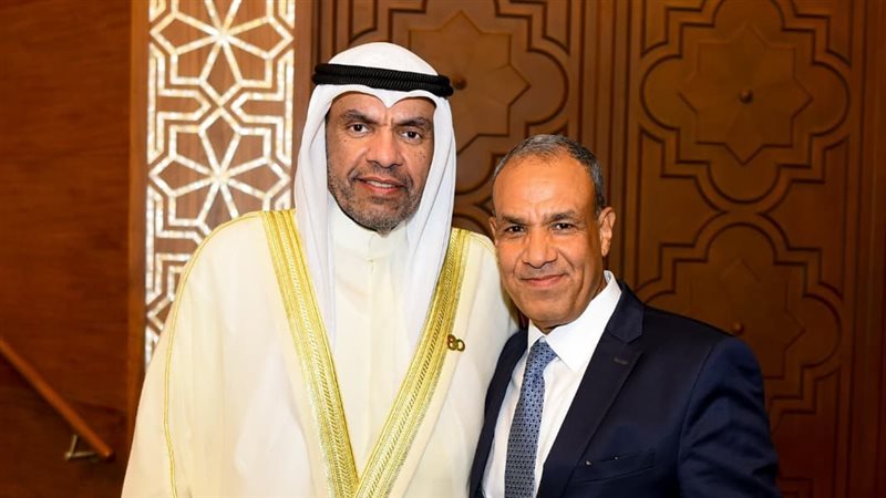 وزير الخارجية يلتقي