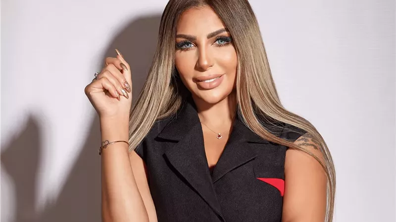 سارة خليفة