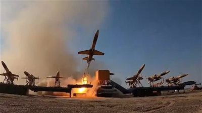 الحوثيون يعلنون تنفيذ عملية عسكرية واسعة بطائرات مسيرة استهدفت مواقع إسرائيلية