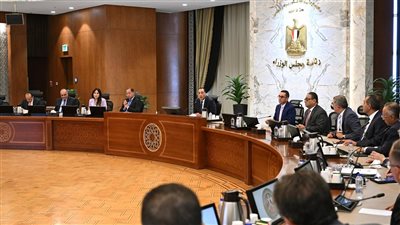 رئيس الوزراء يجتمع برؤساء المجالس التصديرية لتحقيق طفرة في الصادرات المصرية