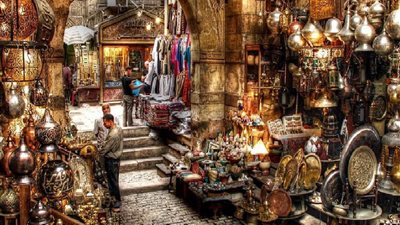 انضمام 340 محلا جديدا للسلع إلى مظلة الترخيص السياحي