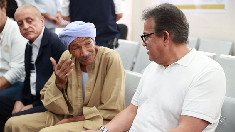 وزير الصحة في الأقصر