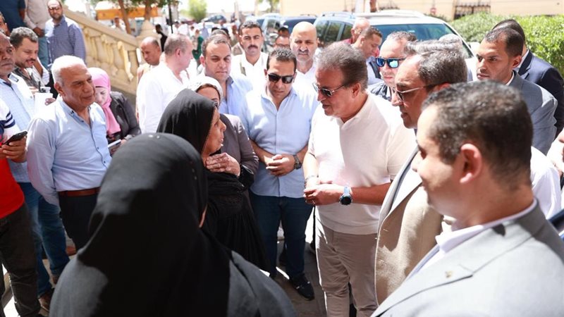 وزير الصحة ب قنا