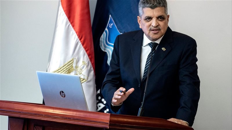 رئيس هيئة قناة السويس