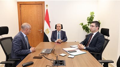 سويلم يتابع تطوير السد العالي وخزان أسوان باستخدام أحدث النظم الرقمية 