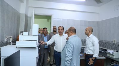 نائب وزير الصحة: مهلة شهر للارتقاء بـ الخدمات الطبية والمنشآت تحت التقييم بالوادي الجديد