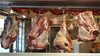 نقيب الفلاحين: السعر العادل لـ اللحوم 300 جنيه وفيه جزارين بيبيعوا الكيلو بـ700