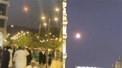 اعتراض صاروخ المدينة المنورة، فيديو انفجار غامض في سماء السعودية يثير الذعر