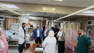 في جولة مفاجئة، رئيس هيئة التأمين الصحي يتفقد مستشفى 6 أكتوبر بالدقي 