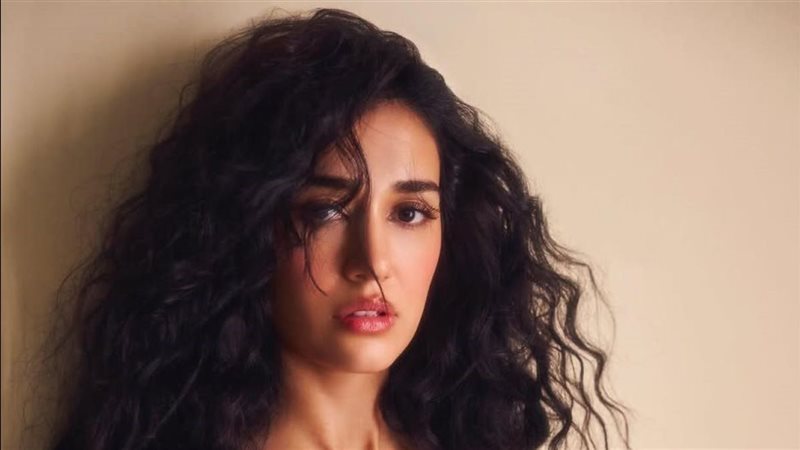 ممثلة مشهورة تتعرض