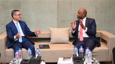 لقاء رفيع المستوى بين وزير الاستثمار والأمين العام لمنطقة التجارة الحرة