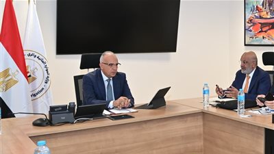 بالصور، وزير الري يستعرض مجالات التعاون المشترك مع البنك الدولي