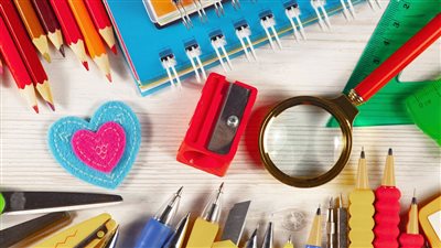 نصائح لتجنب زعل أبنائك أثناء شراء سبلايز العام الدراسي الجديد 