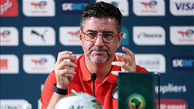 باناثانايكوس اليوناني يعلن رحيل روي فيتوريا عن تدريب الفريق