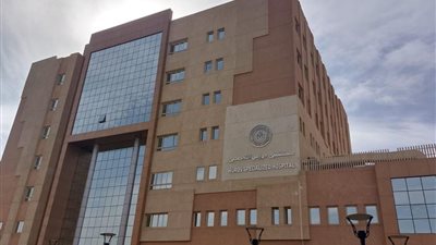 لأول مرة في الصعيد، التأمين الصحي الشامل يستأصل ورم بالمخ لمريض مستيقظ بمساهمة 482 جنيهًا فقط