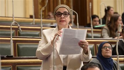 نائبة تستغرب موقف قطر من تنظيمها لقمة عربية ثم تحالفها مع واشنطن اليوم التالي