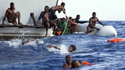 حلم اللجوء ينتهي بالاحتراق بمياه المتوسط، مصرع 50 سودانيًا في رحلة هجرة 
