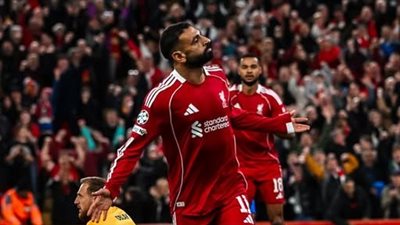 صلاح يقود ليفربول للتقدم على أتلتيكو مدريد بثنائية في الشوط الأول بدوري الأبطال