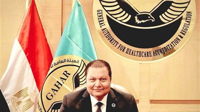 رئيس الرقابة الصحية يستعرض تقرير إنجازات 2024/2025 أمام مجلس الوزراء