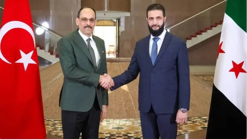 الشرع فى اجتماع سري