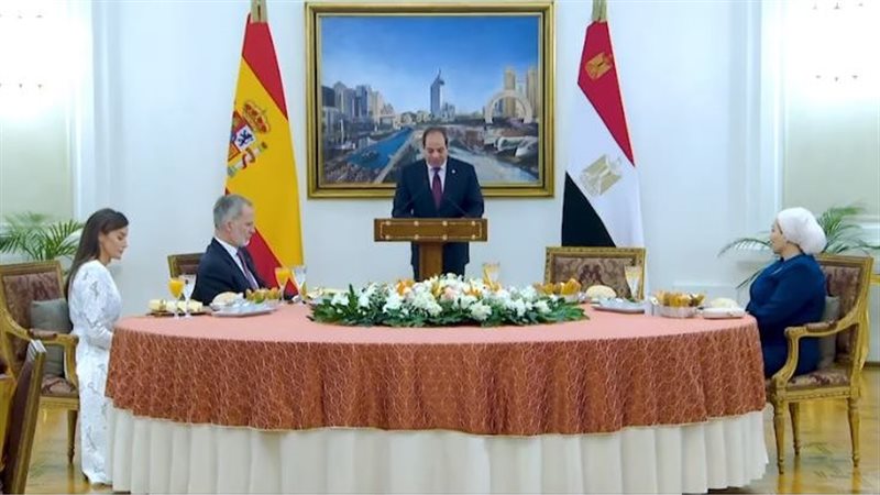 الرئيس السيسي يستضيف