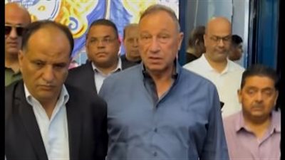 محمود الخطيب وخالد مرتجي يدليان بصوتيهما في الجمعية العمومية للأهلي (صور)