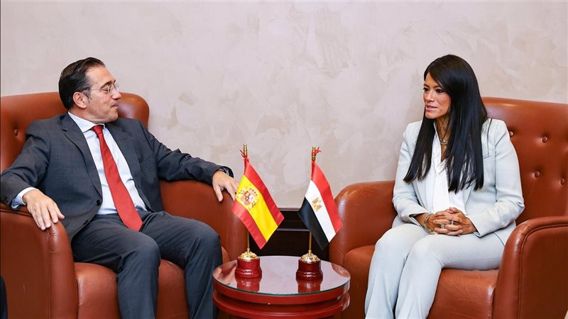 مصر وإسبانيا توقعان
